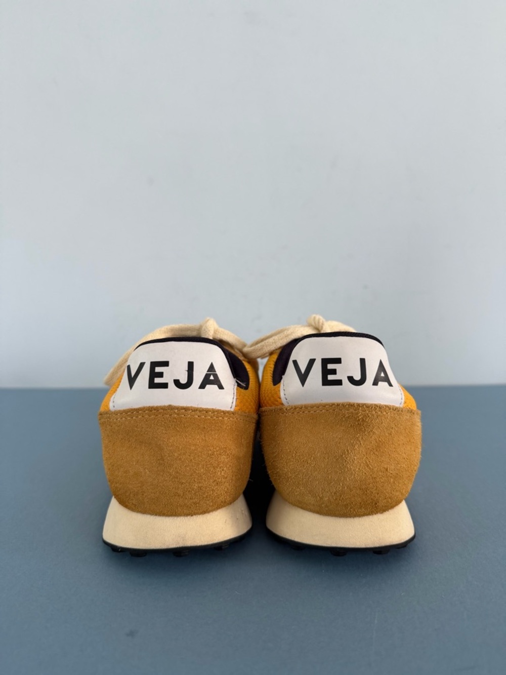 Veja Rio Branco Alveomesh Ouro White Suede Sneakers - Picture 8 of 11